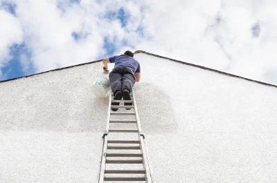 Peinture extérieure à Fuans — façades et ravalement